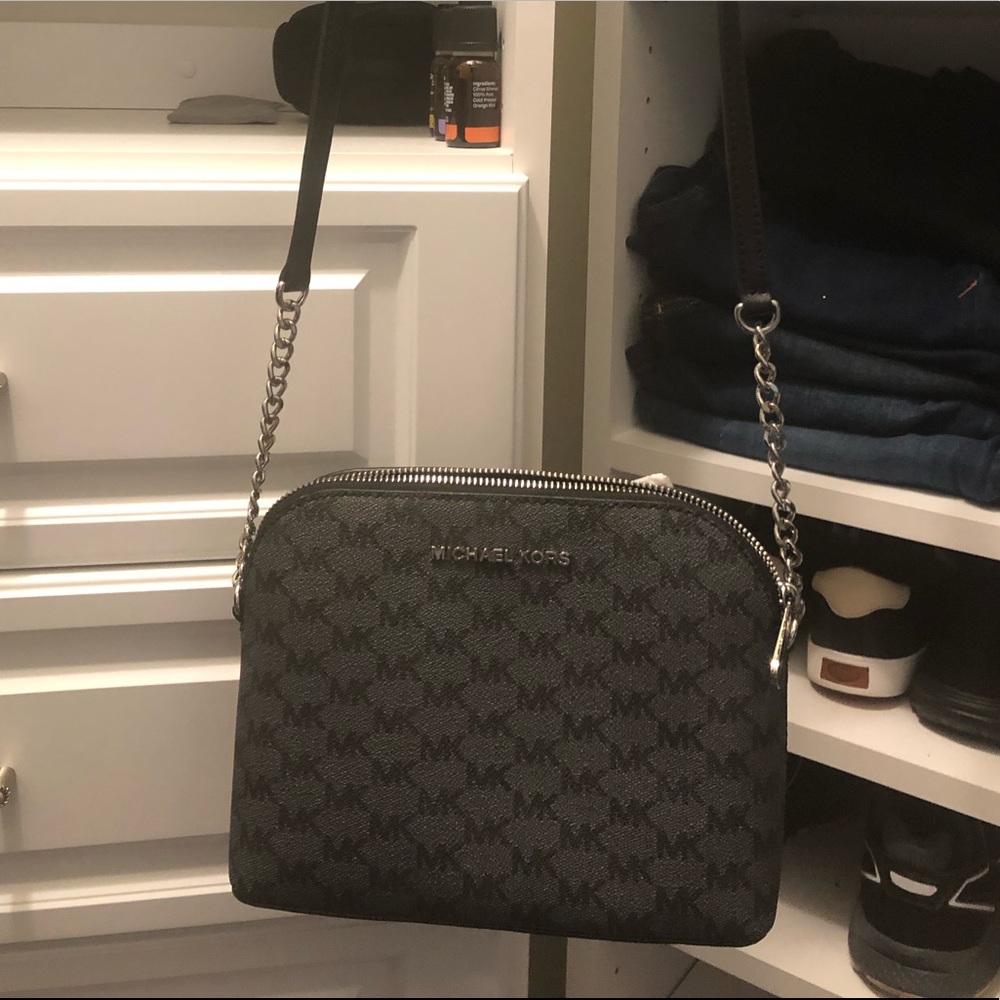 MK Cindy Large Dome Crossbody